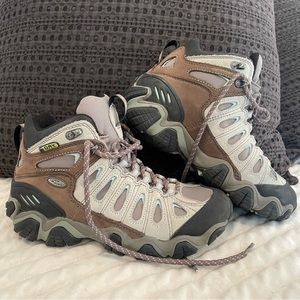 Excellent Condition! Waterproof Oboz Women's Sawtooth II Mid Hiking Boots